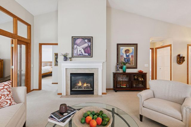 13136 Falcons Way, Savage, MN 55378