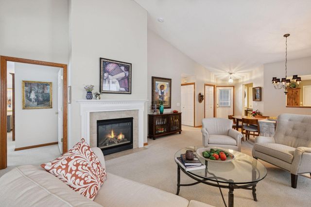 13136 Falcons Way, Savage, MN 55378