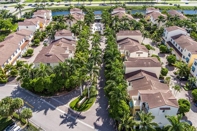 12467 NW 17th Court, Pembroke Pines, FL 33028