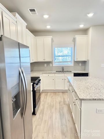 5179 Mintworth Drive, Matthews, NC 28105