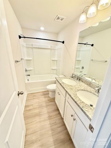 5179 Mintworth Drive, Matthews, NC 28105