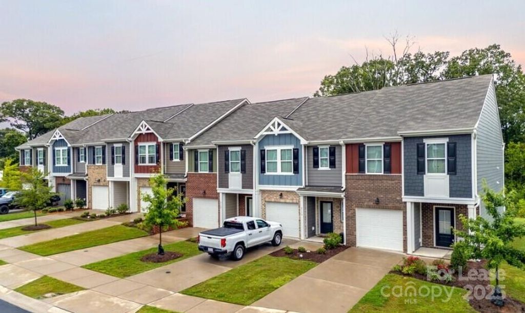 5179 Mintworth Drive, Matthews, NC 28105