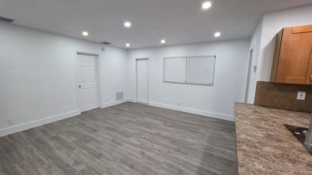 618 SW 14th Terrace 5, Fort Lauderdale, FL 33312