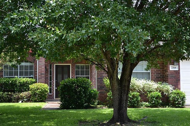 2318 Waterwood Drive, Sugar Land, TX 77479