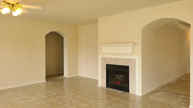 2318 Waterwood Drive, Sugar Land, TX 77479