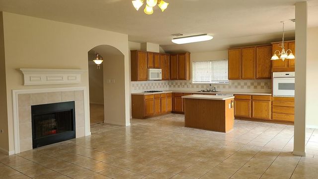 2318 Waterwood Drive, Sugar Land, TX 77479