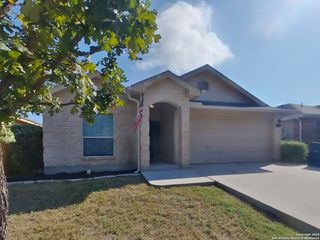 332 Hummingbird, New Braunfels, TX 78130