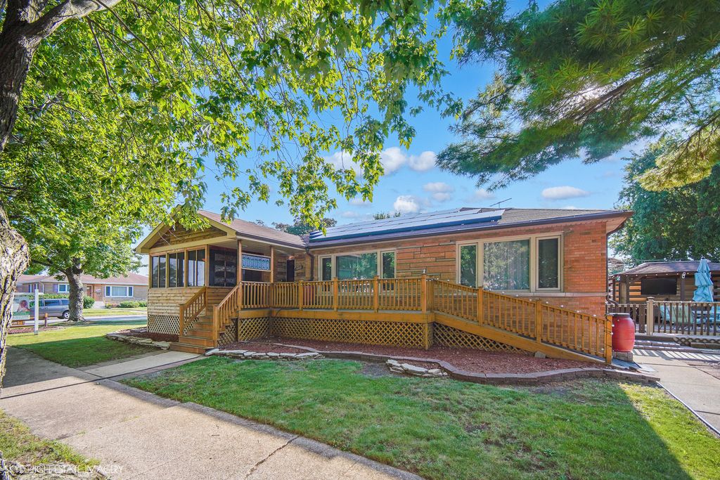 3032 W 100th Place, Evergreen Park, IL 60805