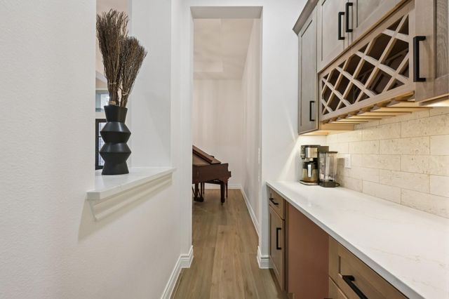 718 Weeping Willow Way, Magnolia, TX 77354