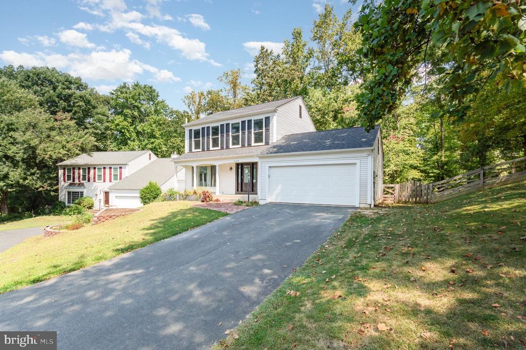 13109 HOLLY LEAF CT, Woodbridge, VA 22192