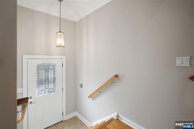 4 Jeanine Lane 37, Wallington, NJ 07057
