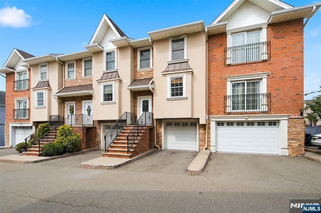 4 Jeanine Lane 37, Wallington, NJ 07057