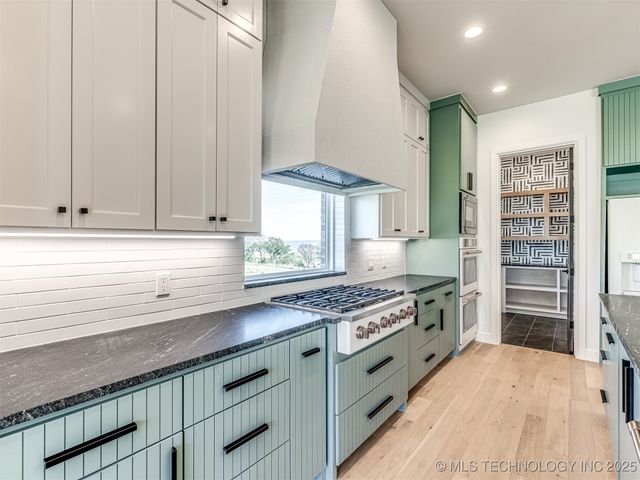 12145 Sunrise Ridge Loop, Kingston, OK 73439