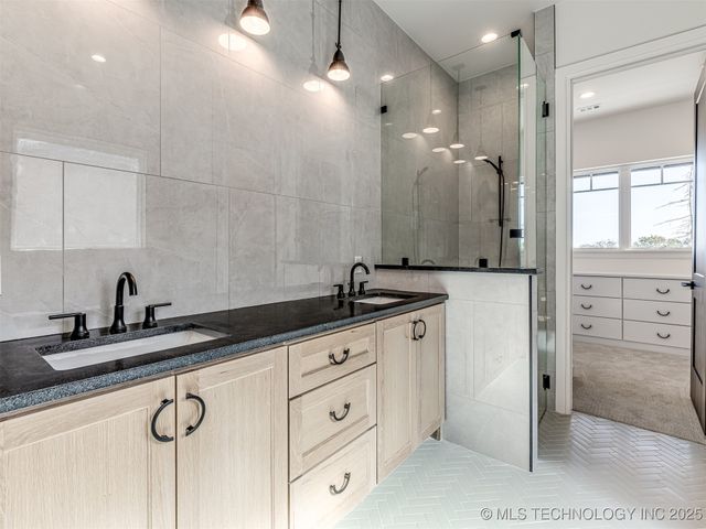 12145 Sunrise Ridge Loop, Kingston, OK 73439