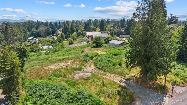 1707 112th Avenue E, Edgewood, WA 98372