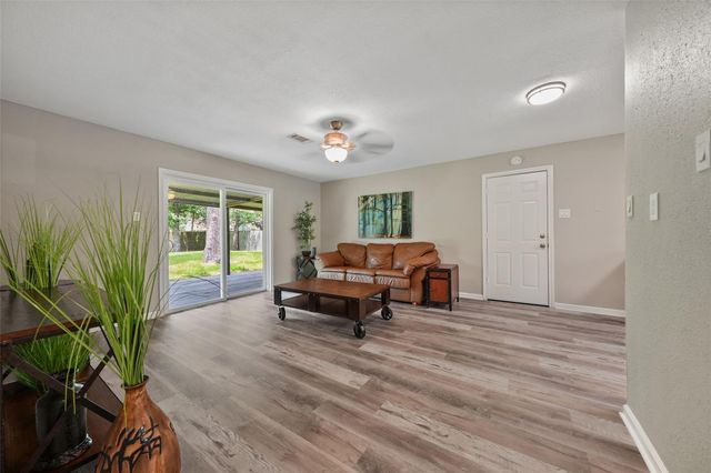 25827 Glen Loch Drive, Spring, TX 77380