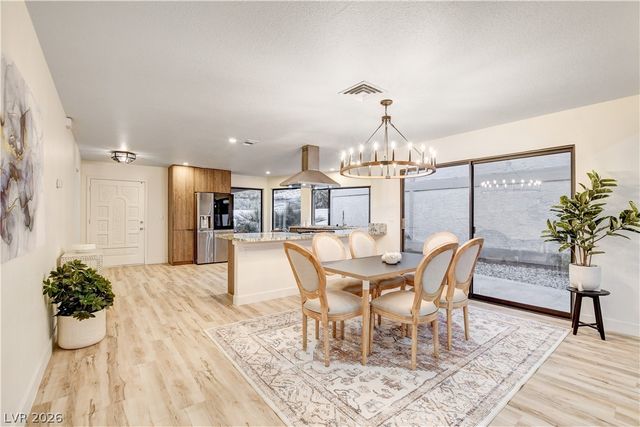 2100 Plaza Del Padre, Las Vegas, NV 89102