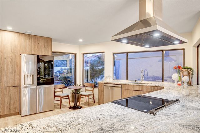 2100 Plaza Del Padre, Las Vegas, NV 89102