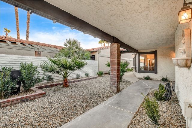 2100 Plaza Del Padre, Las Vegas, NV 89102