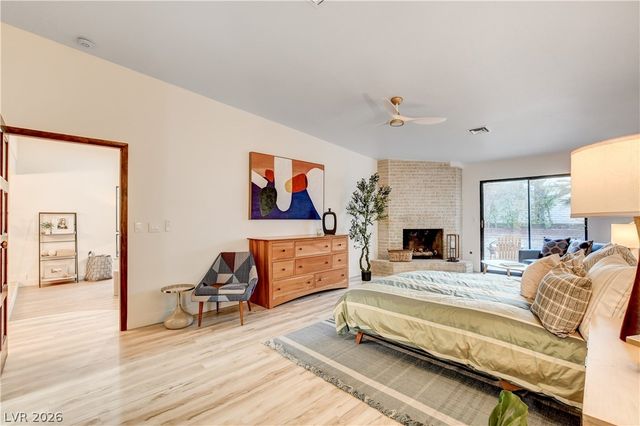 2100 Plaza Del Padre, Las Vegas, NV 89102