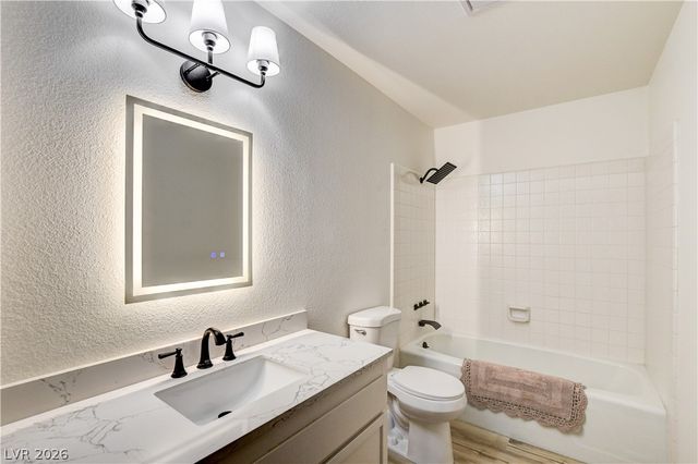 2100 Plaza Del Padre, Las Vegas, NV 89102