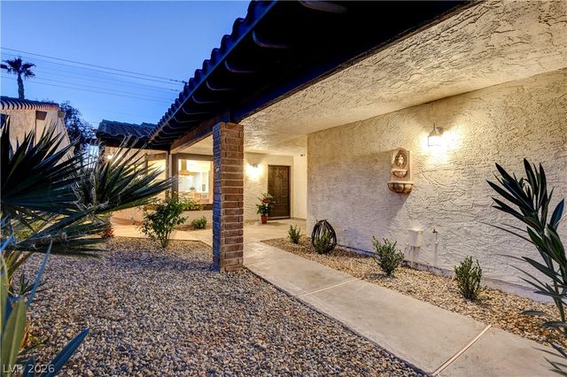 2100 Plaza Del Padre, Las Vegas, NV 89102