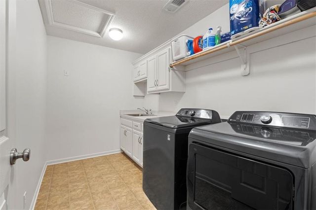 14913 S Turnberry Street, Olathe, KS 66061