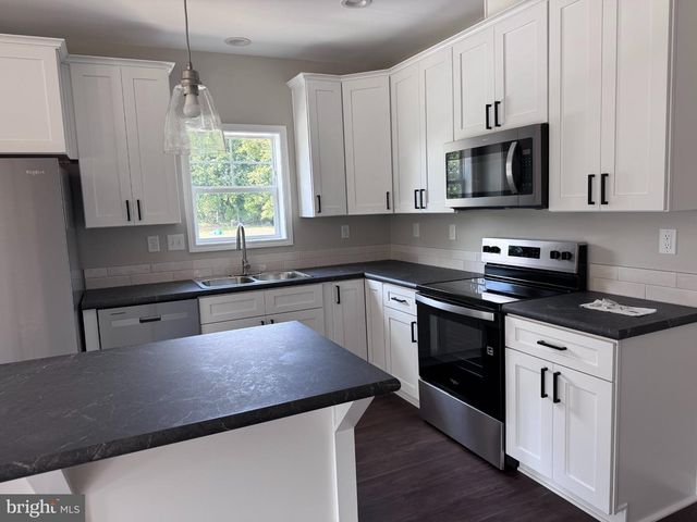 9261 OLD TURNPIKE RD, Culpeper, VA 22701