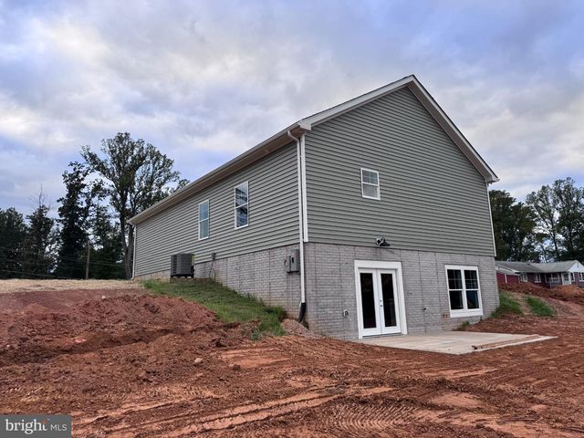 9261 OLD TURNPIKE RD, Culpeper, VA 22701