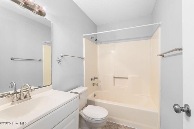 1500 Fairfax Lane, New Bern, NC 28562