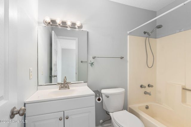 1500 Fairfax Lane, New Bern, NC 28562