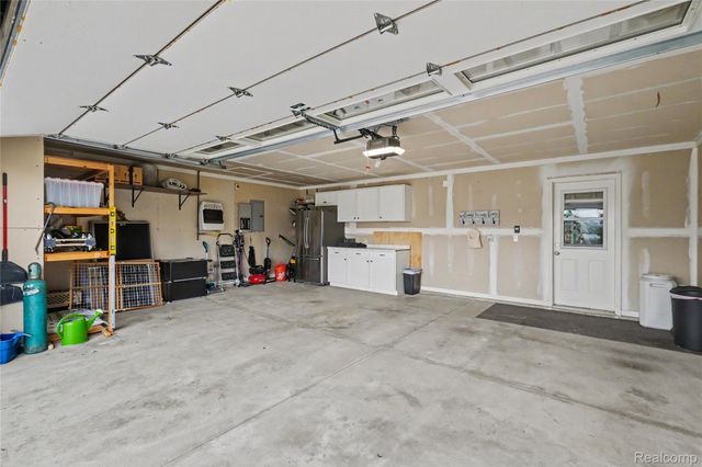 6195 Crooked River Drive, Mundy Township, MI 48473