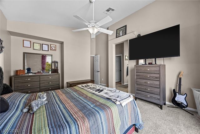 5000 Pounding Surf Avenue, Las Vegas, NV 89131