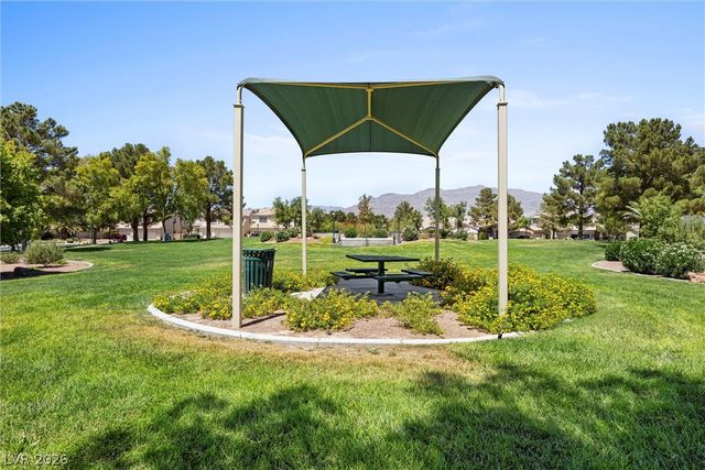 5000 Pounding Surf Avenue, Las Vegas, NV 89131