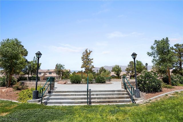 5000 Pounding Surf Avenue, Las Vegas, NV 89131