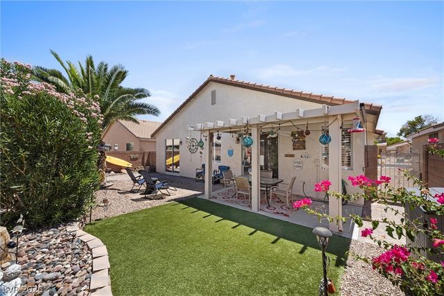 5000 Pounding Surf Avenue, Las Vegas, NV 89131