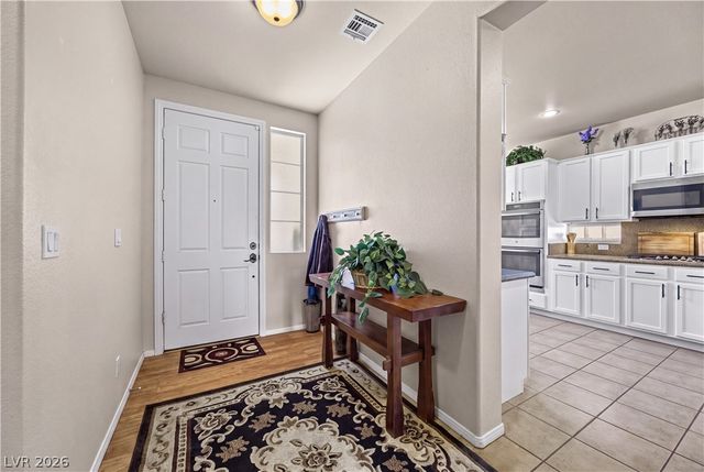 5000 Pounding Surf Avenue, Las Vegas, NV 89131