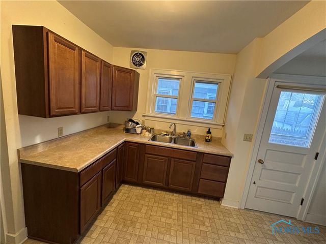 4531 Walker Avenue, Toledo, OH 43612