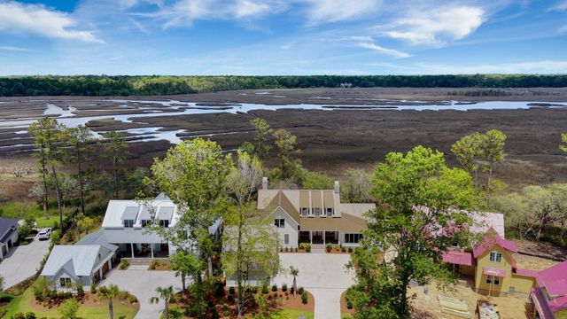 114 Peninsula Drive, Ravenel, SC 29470