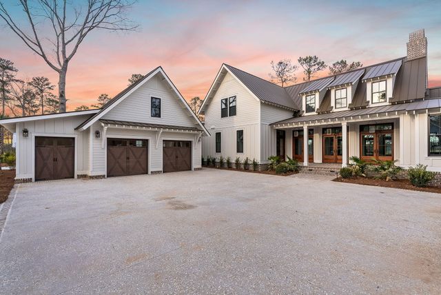 114 Peninsula Drive, Ravenel, SC 29470