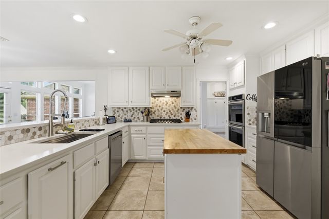 39 Preakness Place Road, Van Alstyne, TX 75495