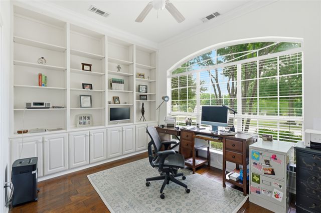 39 Preakness Place Road, Van Alstyne, TX 75495