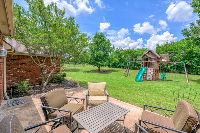 39 Preakness Place Road, Van Alstyne, TX 75495