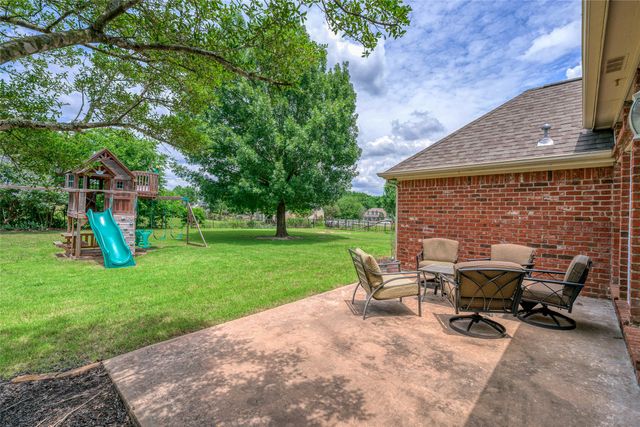 39 Preakness Place Road, Van Alstyne, TX 75495