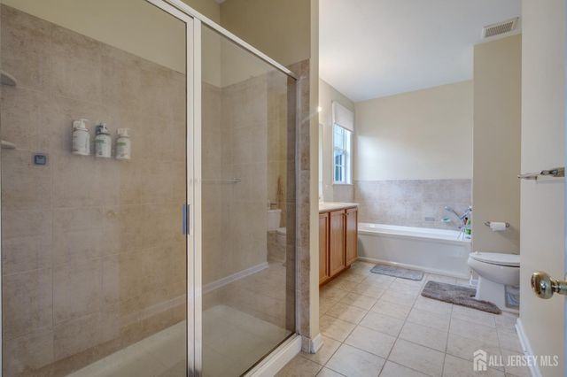 50 Dahlia Court, Piscataway, NJ 08854