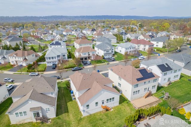 50 Dahlia Court, Piscataway, NJ 08854