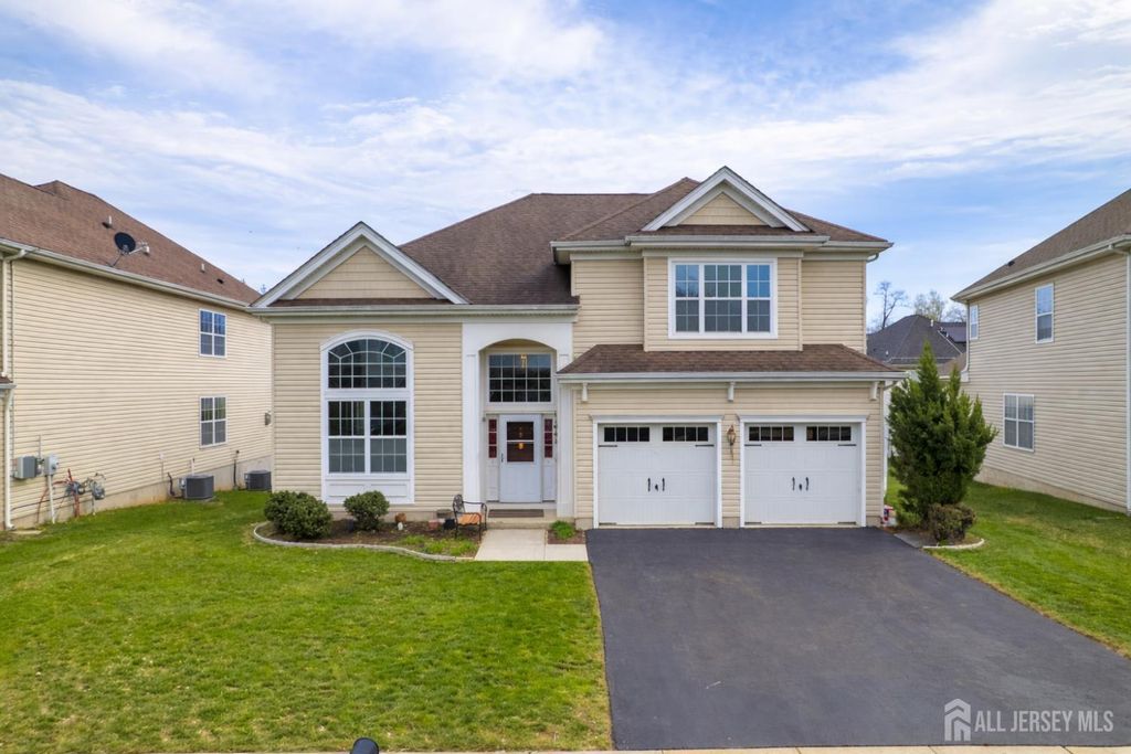 50 Dahlia Court, Piscataway, NJ 08854