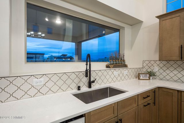 6733 Malibu Avenue, Las Cruces, NM 88012