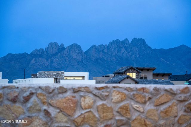 6733 Malibu Avenue, Las Cruces, NM 88012