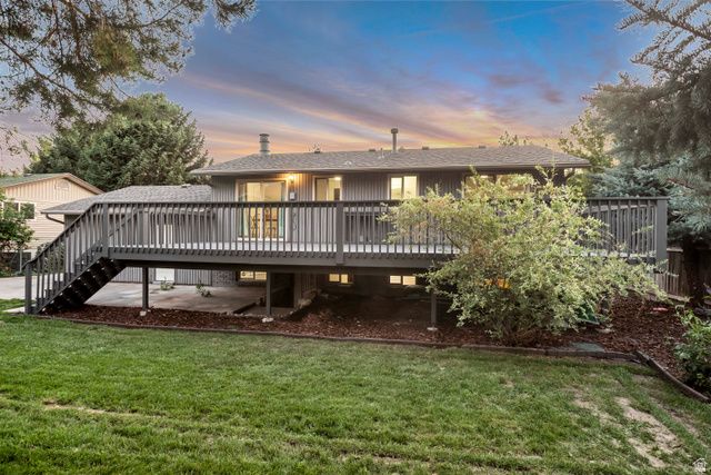 10889 S GRANITE DR, Sandy, UT 84094